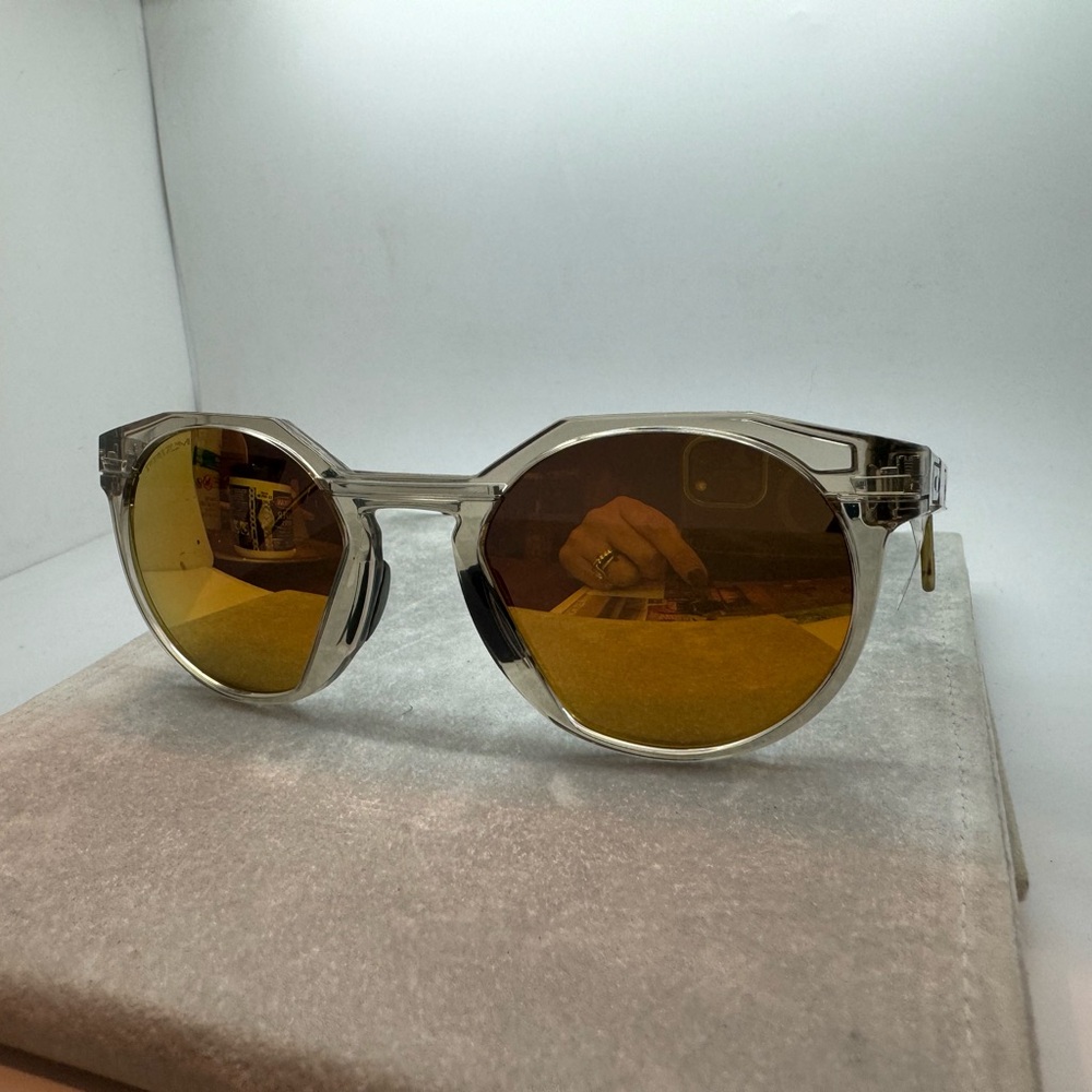 Oakley
HSTN METAL BRN SHN
GLD PMZ